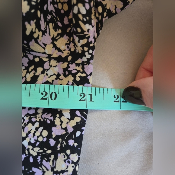 CeCe | Off-The-Shoulder Floral Blouse, Size S - Picture 7 of 7